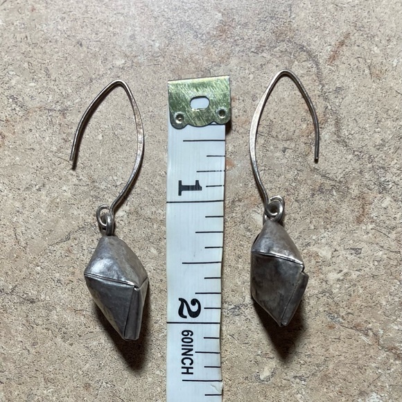 Indigenous Tibetan handmade earrings - Picture 6 of 7